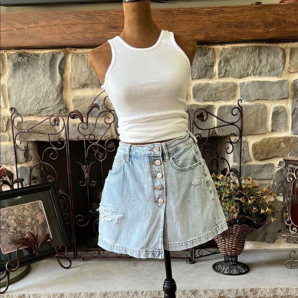 American Eagle Light Blue Denim Skort